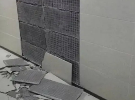 思明瓷砖空鼓维修公司分享下思明墙砖松动维修的知识